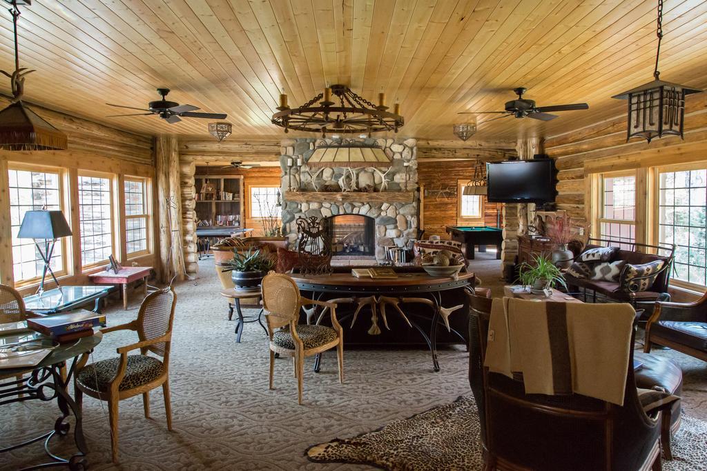 Medicine Bow Lodge Tenmile 외부 사진